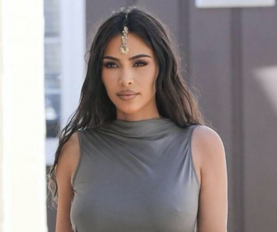 Копия принцессы Жасмин! Ким Кардашьян в восточном наряде на свадьбе друга