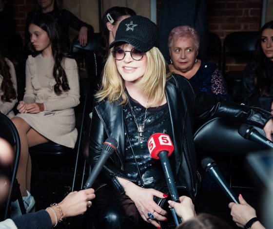 Алла Пугачева, Филипп Киркоров, Татьяна Навка, Яна Рудковская, Мария Кожевникова и их дети на показе Yudashkin Kids