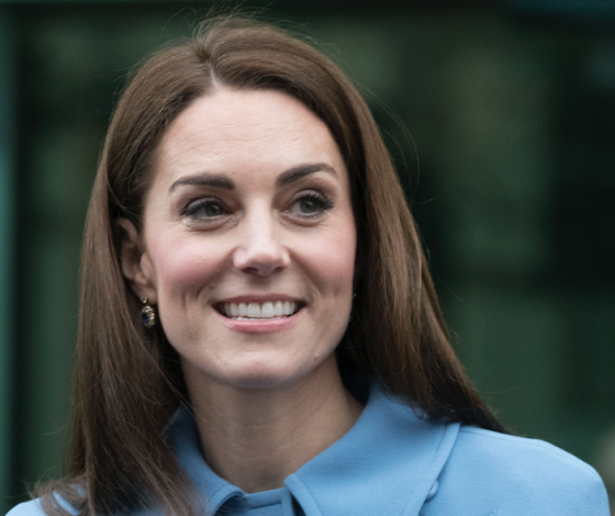 Меган и не снилось! Какой подарок сделала королева Елизавета Кейт Миддлтон?