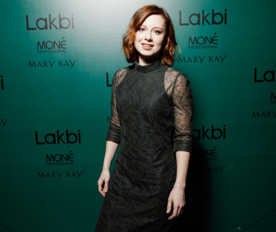 Юлия Савичева, Юлия Барановская и Мария Шалаева на показе Lakbi