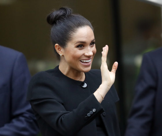 Ее путали с Меган Маркл. Как думаешь, похожи?