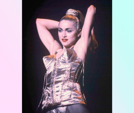 В день рождения Жана Поля Готье: 30 самых безумных платьев дизайнера