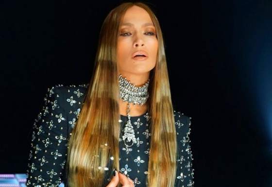 Зачем она это сделала? Дженнифер Лопес с леопардовыми волосами