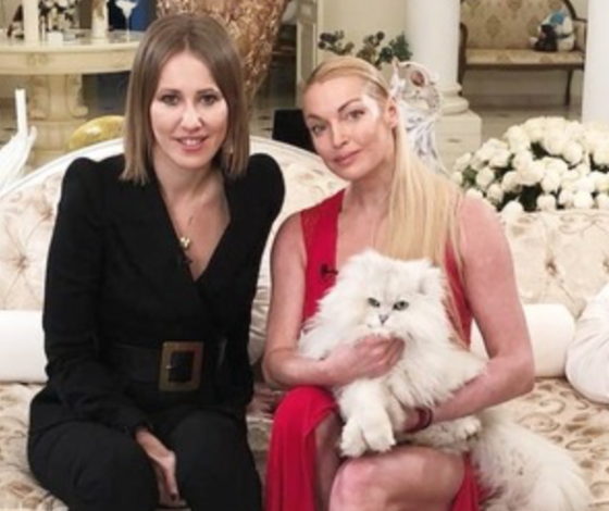 Шоу продолжается: Ксения Собчак ответила на обвинения Волочковой