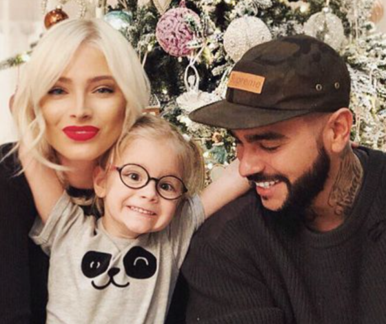 Все в сборе! Алена Шишкова с Тимати и его семьей на новом фото