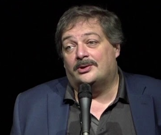Срочно! Писатель Дмитрий Быков впал в кому