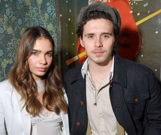 На смену Эмили Ратаковски: Хана Кросс в полупрозрачной рубашке на мероприятии с Бруклином Бекхэмом