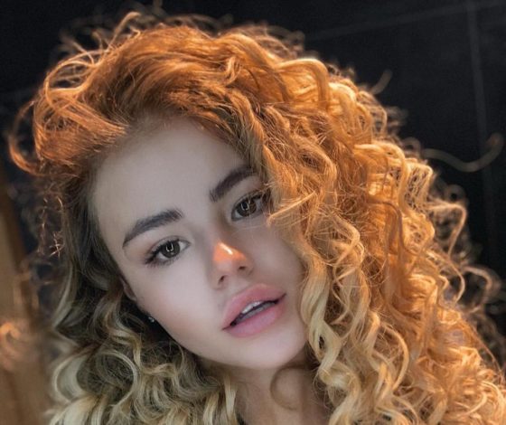 Эксклюзив PEOPLETALK. Чем Леля Баранова занимается по вечерам?