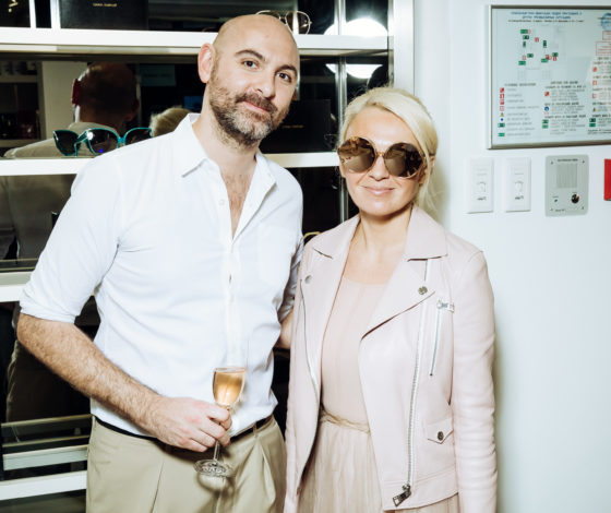 Яна Рудковская, Дарья Клюкина и Мария Миногарова на открытии pop-up Linda Farrow в AIZEL