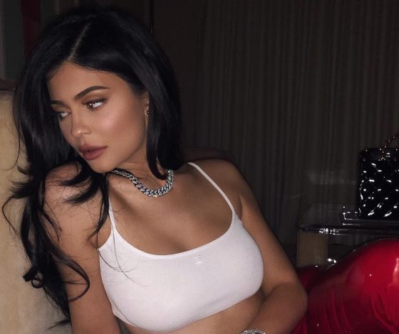 Снова под ударом: Кайли Дженнер обвинили в плагиате! Все дело в новом фото