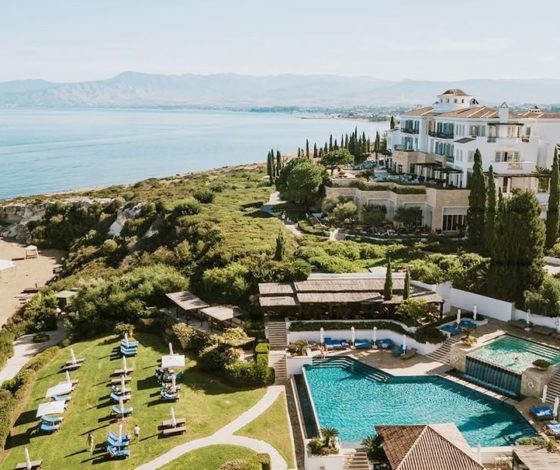 Отдых для всей семьи: 10 причин поехать на Кипр