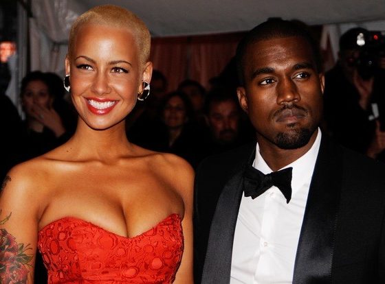 Вспомнить все: как выглядели звезды на красной дорожке Met Gala 10 лет назад?