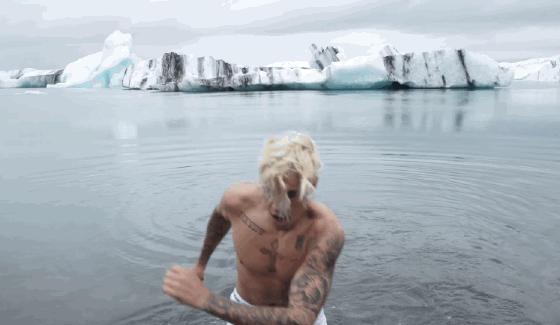 Из-за Джастина Бибера закрыли каньон в Исландии! Что он сделал?