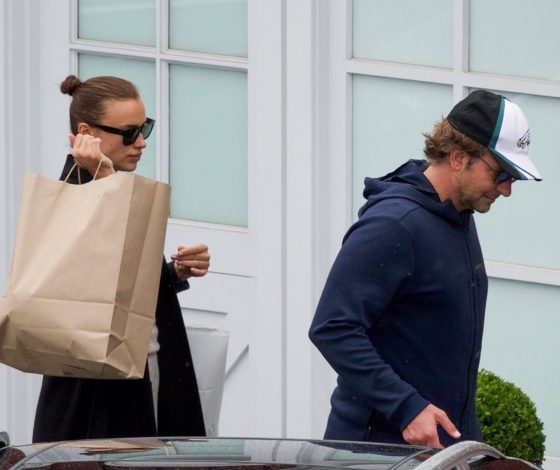 Мы уверены, у них все хорошо! Новый выход Брэдли Купера и Ирины Шейк с дочкой