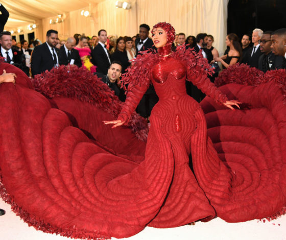 Это шутка? Кто был самой непопулярной звездой Met Gala?