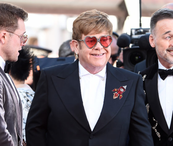 Элтон Джон, Дита фон Тиз и Тейлор Хилл на вечеринке Rocketman в Каннах