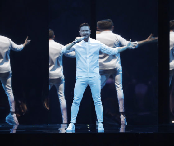 Планы на вечер: концертное шоу Сергея Лазарева, прямой эфир с Глюк'ozой и «Макбет» в исполнении Анны Нетребко