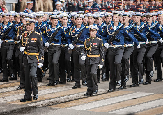 Парад, «Бессмертный полк» и советское кино под открытым небом: как и где провести 9 мая?
