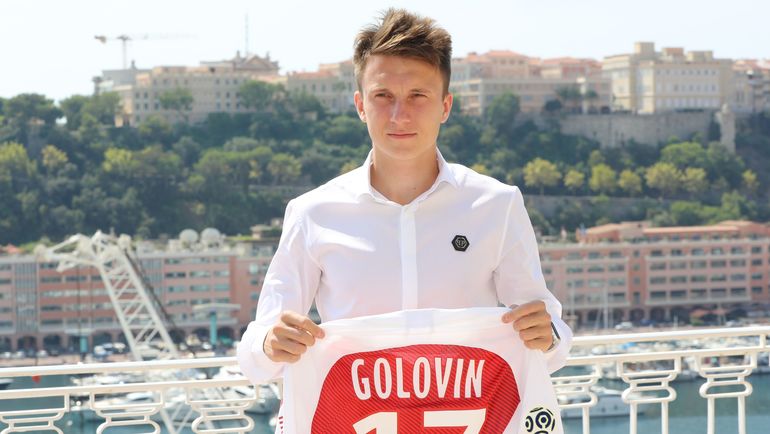 Александр Головин (22) — полузащитник французского клуба «Монако» и сборной России