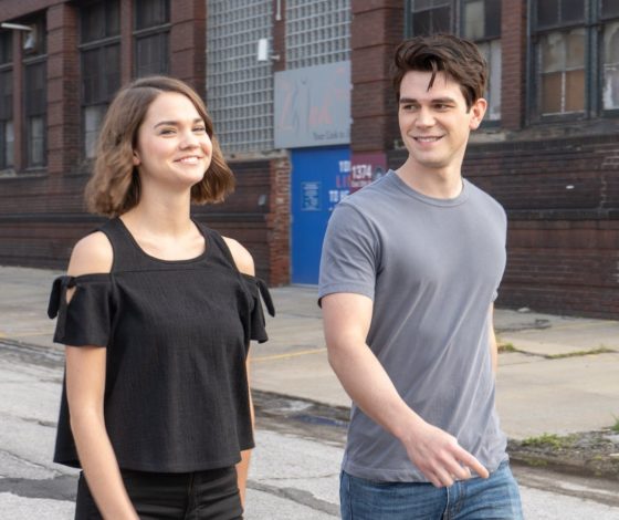 Это очень смешно! Лучшие мемы о Tinder