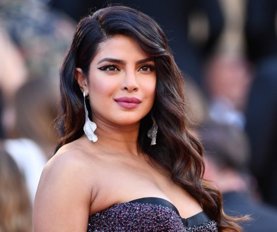 «Я не знала, выживет она или нет»: Приянка Чопра впервые откровенно рассказала о дочери