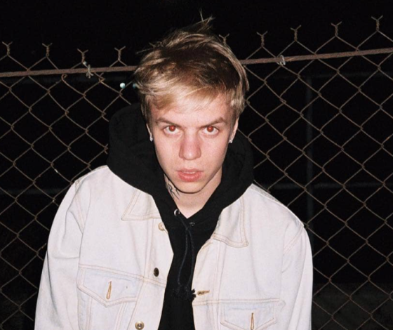 Эксклюзив PEOPLETALK: с кем тусуется рэпер Фараон?