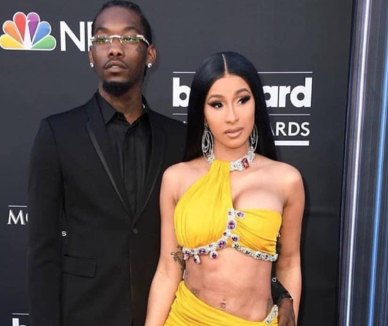 Карди Би засняли на красной дорожке без белья. Звезде пришлось объясняться!