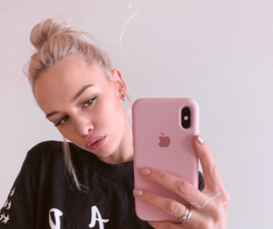 Как сейчас выглядит и чем занимается Диана Шурыгина? Спойлер: она соседка Анастасии Ивлеевой!