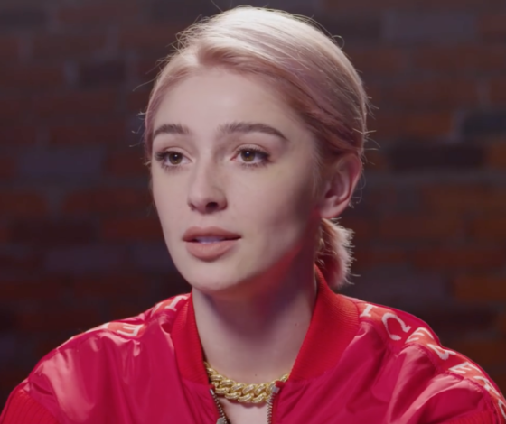 Тату, прищепки и рогатка: Настя Ивлеева запустила новое шоу на YouTube