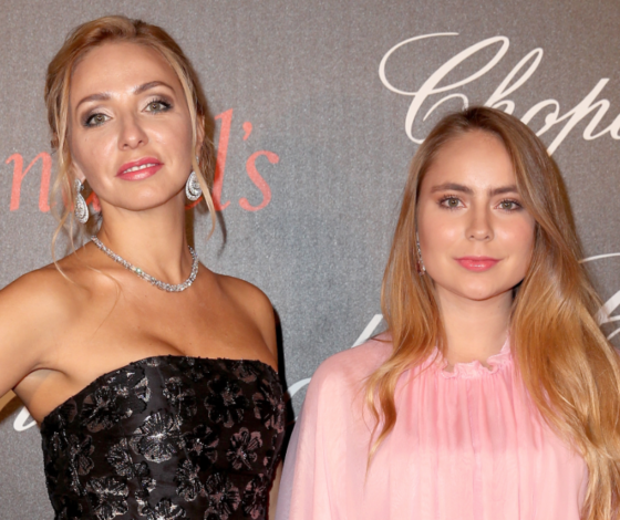 «Семейные вечера»: Татьяна Навка опубликовала видео, как поёт ее дочка