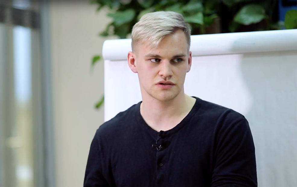 Алексей Хахунов (24) — сооснователь сервиса Dbrain, который помогает бизнесу решать задачи с помощью искусственного интеллекта