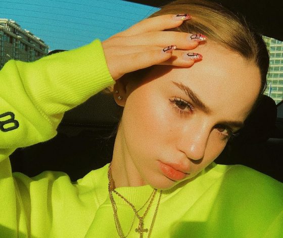 «Больше никогда не выйду на улицу без перцовки»: Марьяну Ро избили в Москве