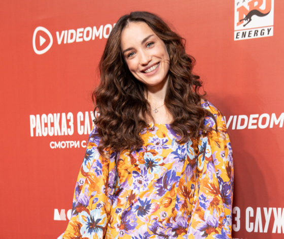 Виктория Дайнеко, Наталья Рудова и Наталья Бардо на премьере нового сезона сериала «Рассказ служанки»