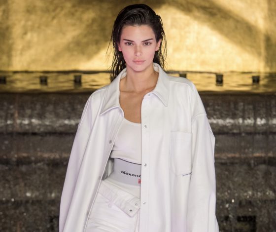 Кендалл Дженнер и Кайя Гербер на показа Alexander Wang в Нью-Йорке