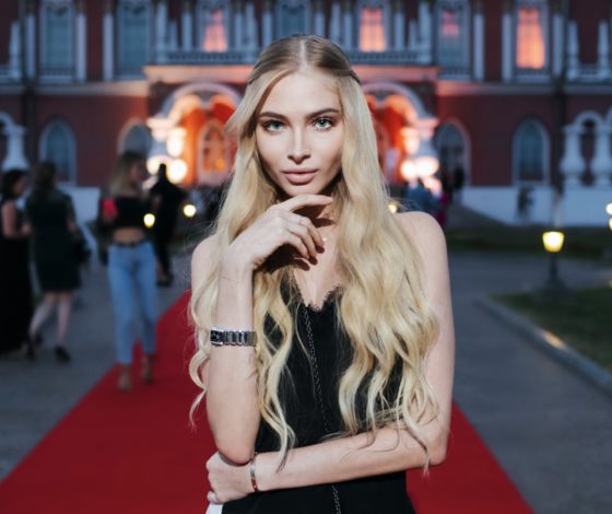 Алена Шишкова, Сати Казанова, Дарья Клюкина и Алеся Кафельникова на вечеринке Moët Grand Day