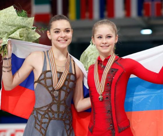 Вражда позади! Аделина Сотникова поздравила Юлию Липницкую с днем рождения