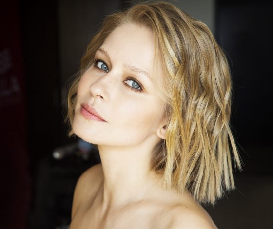 «Жили бедно и тяжело»: Юлия Пересильд рассказала о сложном детстве