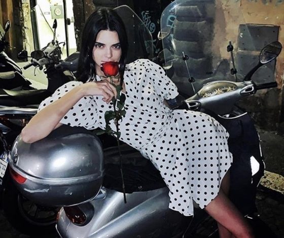 Сколько стоит платье Кендалл Дженнер в горох?