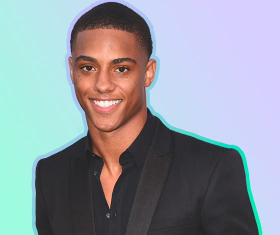 Три красавчика из новых фильмов Netflix, в которых ты влюбишься прямо сейчас