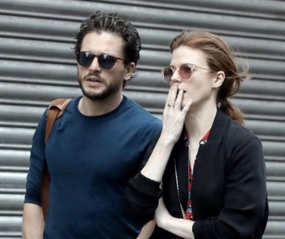 Әйелдердің жалап жатқан порносы Жыныстық қатынас кезінде кеуделер дірілдейді