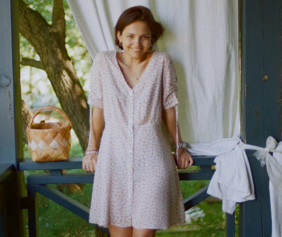 Идеально в жару: легкие платья с цветочным принтом