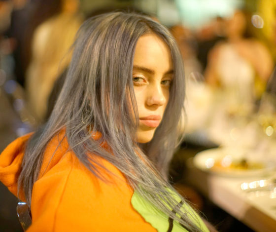 Даже Кайли Дженнер на такое не решится: новая прическа Билли Айлиш