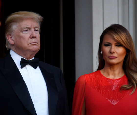 Торжественный ужин Трампов в Англии: первая леди в красном!