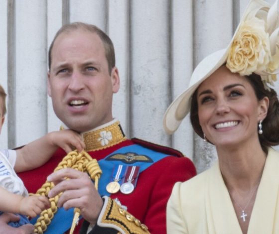 Экономия по-королевски: сын Кейт Миддлтон и принца Уильяма донашивает вещи за Гарри