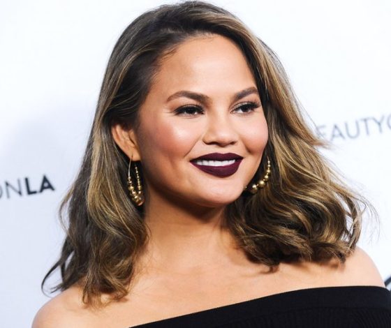 Пока не закончилось лето: новый имидж Крисси Тейген