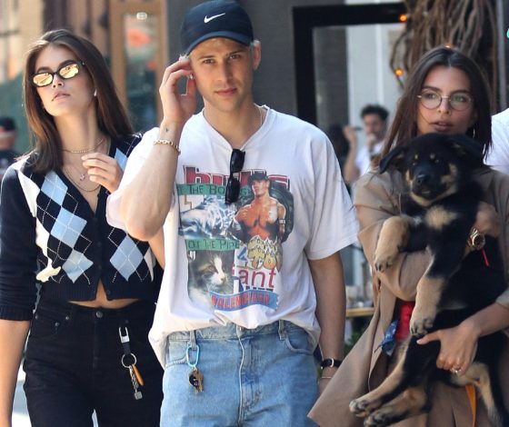 А мы и не знали, что они дружат! Кайя Гербер и Эмили Ратаковски гуляют по Нью-Йорку