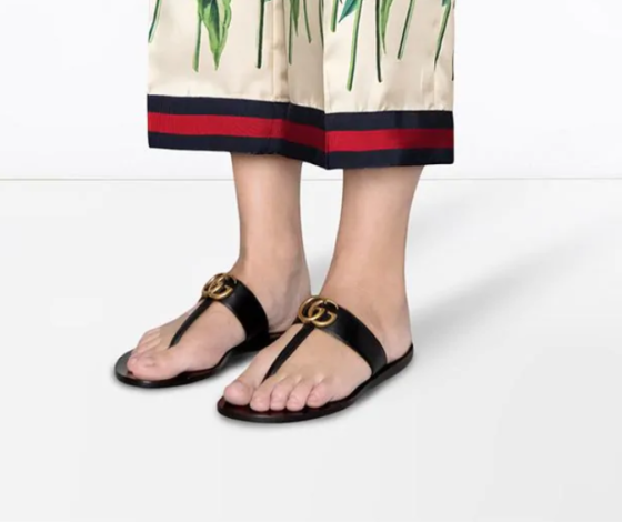 Самая модная обувь этого лета: 10 пар стильных вьетнамок