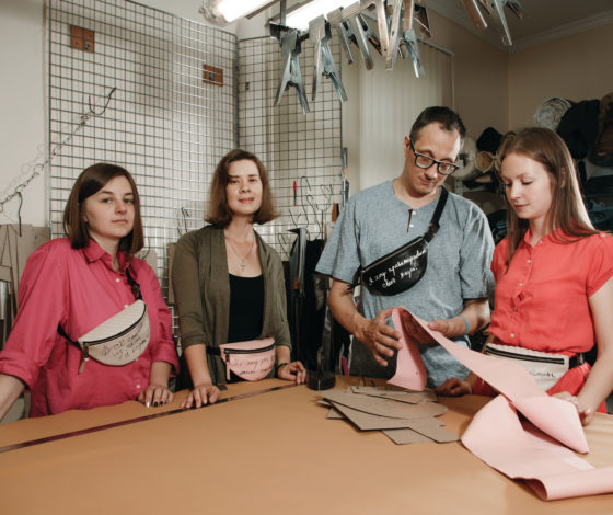 Где купить самую трогательную сумку, которая поможет «особенным» людям?