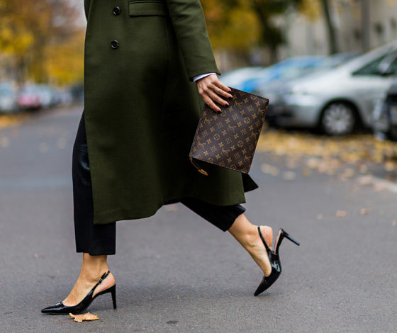 Бэкслинги – еще один тренд этого лета. Что это за обувь и где ее купить?