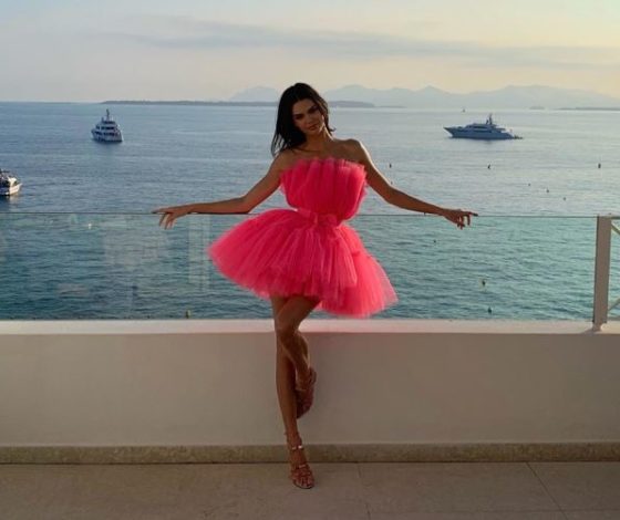 Самые эффективные упражнения для ног, ягодиц и пресса. Советы фитнес-инструктора Кендалл Дженнер